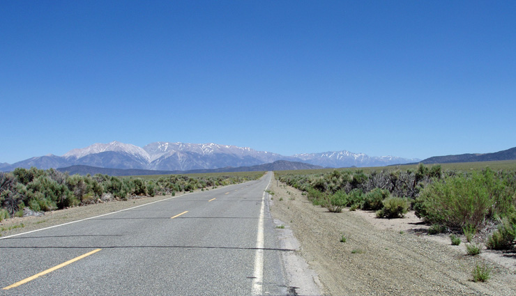 lonely_nevada_road1